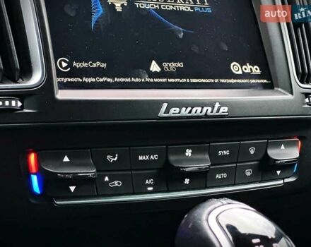 Черный Мазерати Леванте, объемом двигателя 3 л и пробегом 103 тыс. км за 36500 $, фото 36 на Automoto.ua