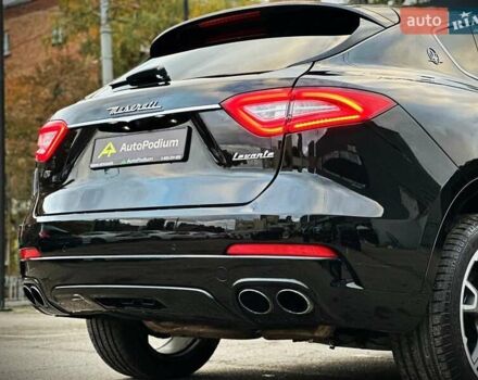 Черный Мазерати Леванте, объемом двигателя 3 л и пробегом 103 тыс. км за 36500 $, фото 20 на Automoto.ua