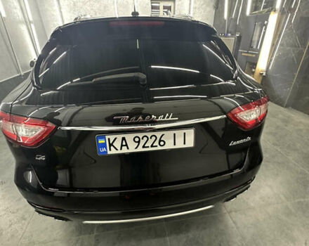 Черный Мазерати Леванте, объемом двигателя 3 л и пробегом 50 тыс. км за 50000 $, фото 9 на Automoto.ua