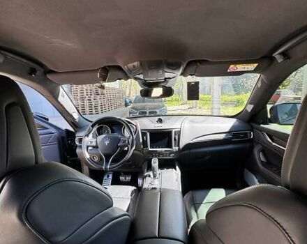 Чорний Мазераті Леванте, об'ємом двигуна 2.98 л та пробігом 42 тис. км за 63000 $, фото 27 на Automoto.ua