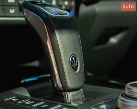 Черный Мазерати Леванте, объемом двигателя 3 л и пробегом 45 тыс. км за 54999 $, фото 12 на Automoto.ua