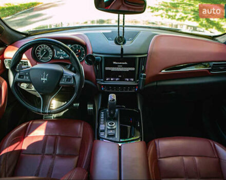 Черный Мазерати Леванте, объемом двигателя 3 л и пробегом 45 тыс. км за 54999 $, фото 23 на Automoto.ua