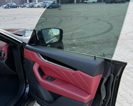 Черный Мазерати Леванте, объемом двигателя 2.98 л и пробегом 45 тыс. км за 65000 $, фото 50 на Automoto.ua