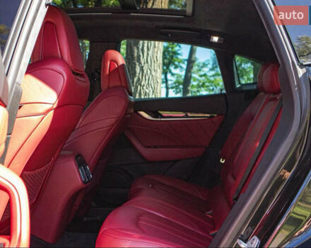 Черный Мазерати Леванте, объемом двигателя 3 л и пробегом 45 тыс. км за 54999 $, фото 20 на Automoto.ua