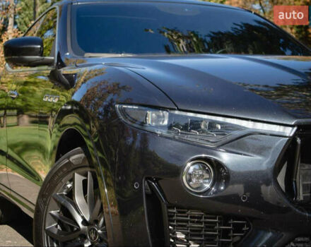 Черный Мазерати Леванте, объемом двигателя 3 л и пробегом 45 тыс. км за 54999 $, фото 4 на Automoto.ua