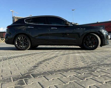 Черный Мазерати Леванте, объемом двигателя 2.98 л и пробегом 45 тыс. км за 65000 $, фото 6 на Automoto.ua