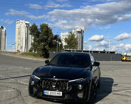 Черный Мазерати Леванте, объемом двигателя 2.98 л и пробегом 45 тыс. км за 65000 $, фото 19 на Automoto.ua