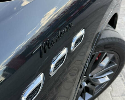 Черный Мазерати Леванте, объемом двигателя 2.98 л и пробегом 45 тыс. км за 65000 $, фото 12 на Automoto.ua