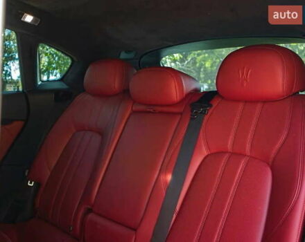 Черный Мазерати Леванте, объемом двигателя 3 л и пробегом 45 тыс. км за 54999 $, фото 28 на Automoto.ua