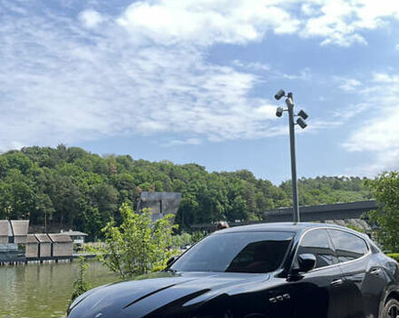 Черный Мазерати Леванте, объемом двигателя 2.98 л и пробегом 45 тыс. км за 65000 $, фото 29 на Automoto.ua