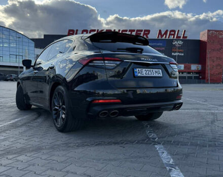 Черный Мазерати Леванте, объемом двигателя 2.98 л и пробегом 45 тыс. км за 65000 $, фото 11 на Automoto.ua