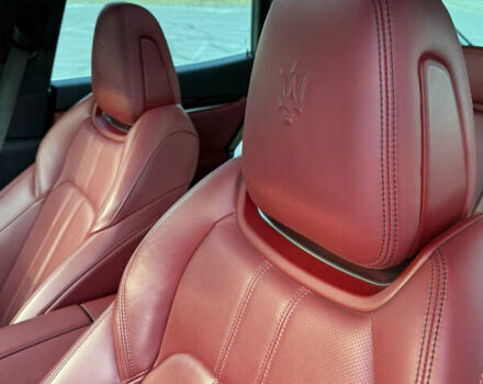 Черный Мазерати Леванте, объемом двигателя 2.98 л и пробегом 45 тыс. км за 65000 $, фото 41 на Automoto.ua