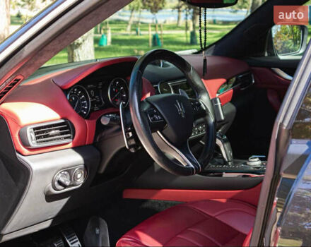 Черный Мазерати Леванте, объемом двигателя 3 л и пробегом 45 тыс. км за 54999 $, фото 11 на Automoto.ua