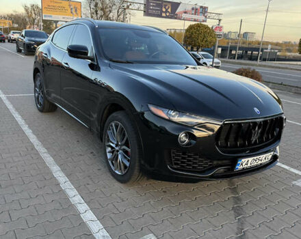 Чорний Мазераті Леванте, об'ємом двигуна 2.98 л та пробігом 48 тис. км за 38000 $, фото 1 на Automoto.ua