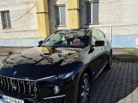 Чорний Мазераті Леванте, об'ємом двигуна 3 л та пробігом 116 тис. км за 47000 $, фото 1 на Automoto.ua
