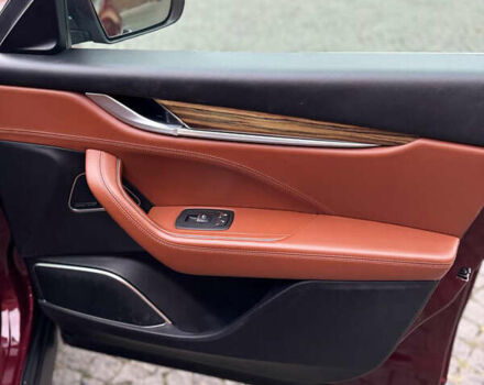 Красный Мазерати Леванте, объемом двигателя 2.98 л и пробегом 125 тыс. км за 29000 $, фото 18 на Automoto.ua