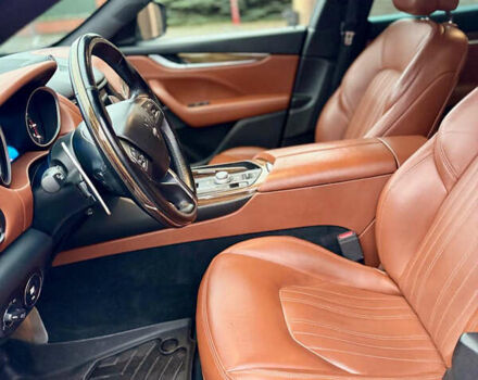 Красный Мазерати Леванте, объемом двигателя 2.98 л и пробегом 125 тыс. км за 29000 $, фото 21 на Automoto.ua