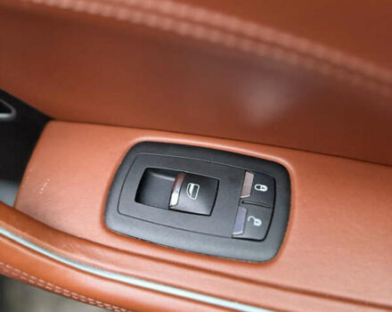 Красный Мазерати Леванте, объемом двигателя 2.98 л и пробегом 125 тыс. км за 29000 $, фото 17 на Automoto.ua