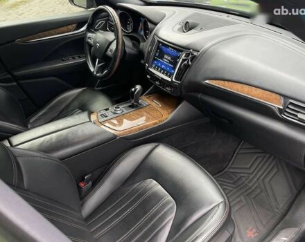 Мазерати Леванте, объемом двигателя 3 л и пробегом 98 тыс. км за 32900 $, фото 12 на Automoto.ua