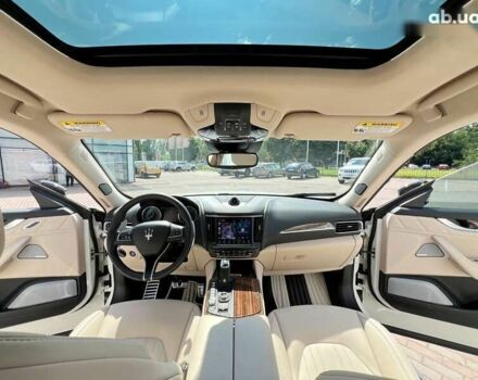 Мазераті Леванте, об'ємом двигуна 3 л та пробігом 59 тис. км за 54900 $, фото 24 на Automoto.ua