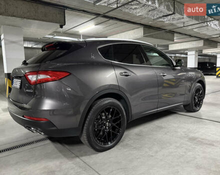 Сірий Мазераті Леванте, об'ємом двигуна 3 л та пробігом 100 тис. км за 31000 $, фото 22 на Automoto.ua