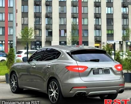 Мазераті Леванте 2016 у Полтаві на Automoto.ua Сірий Мазераті Леванте, об'ємом двигуна 3 л та пробігом 80 тис. км за 38000 $, фото 4 на Automoto.ua