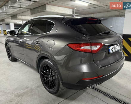 Сірий Мазераті Леванте, об'ємом двигуна 3 л та пробігом 100 тис. км за 31000 $, фото 27 на Automoto.ua