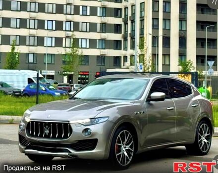 Мазераті Леванте 2016 у Полтаві на Automoto.ua Сірий Мазераті Леванте, об'ємом двигуна 3 л та пробігом 80 тис. км за 38000 $, фото 6 на Automoto.ua