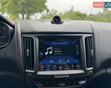 Сірий Мазераті Леванте, об'ємом двигуна 2.98 л та пробігом 65 тис. км за 31500 $, фото 12 на Automoto.ua