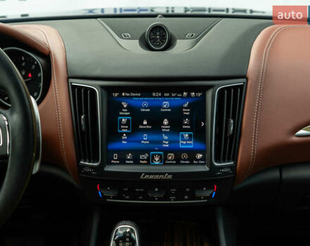 Сірий Мазераті Леванте, об'ємом двигуна 2.98 л та пробігом 70 тис. км за 41999 $, фото 58 на Automoto.ua