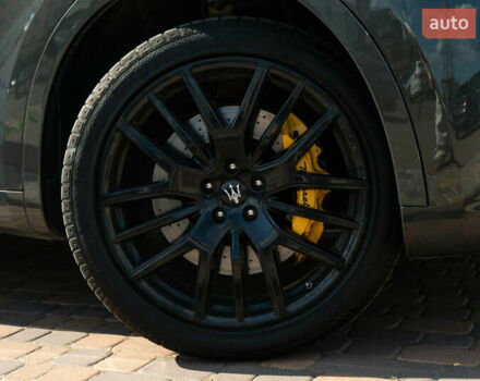 Сірий Мазераті Леванте, об'ємом двигуна 2.98 л та пробігом 70 тис. км за 41999 $, фото 9 на Automoto.ua