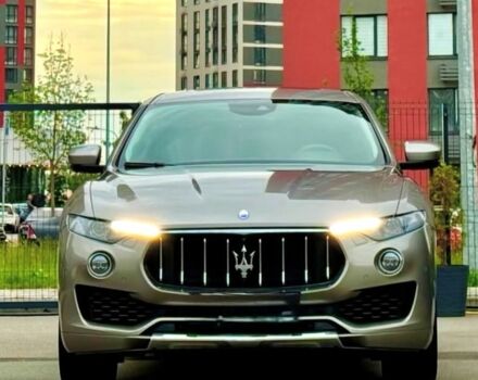 Мазераті Леванте 2016 у Полтаві на Automoto.ua Сірий Мазераті Леванте, об'ємом двигуна 3 л та пробігом 80 тис. км за 38000 $, фото 7 на Automoto.ua
