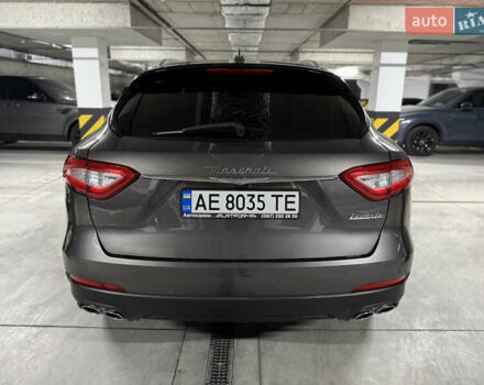 Сірий Мазераті Леванте, об'ємом двигуна 3 л та пробігом 100 тис. км за 31000 $, фото 26 на Automoto.ua