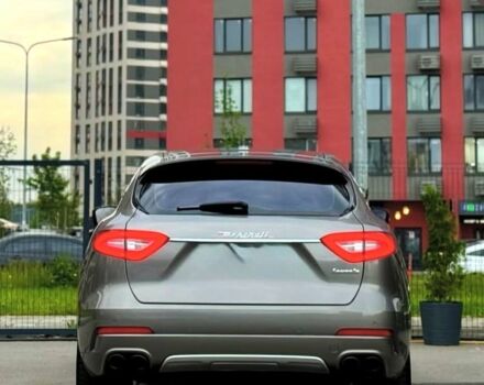 Мазераті Леванте 2016 у Полтаві на Automoto.ua Сірий Мазераті Леванте, об'ємом двигуна 3 л та пробігом 80 тис. км за 38000 $, фото 3 на Automoto.ua