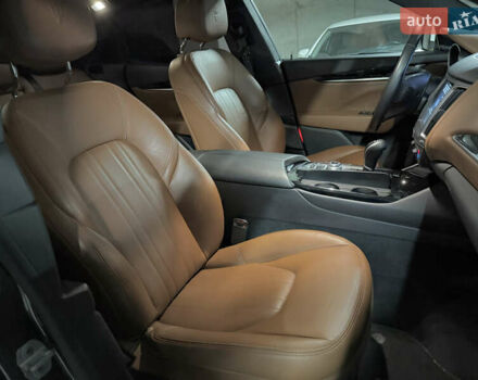 Сірий Мазераті Леванте, об'ємом двигуна 3 л та пробігом 100 тис. км за 31000 $, фото 30 на Automoto.ua