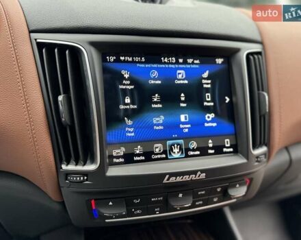 Серый Мазерати Леванте, объемом двигателя 2.98 л и пробегом 99 тыс. км за 33000 $, фото 86 на Automoto.ua