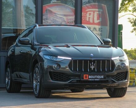 Сірий Мазераті Леванте, об'ємом двигуна 3 л та пробігом 67 тис. км за 33500 $, фото 2 на Automoto.ua