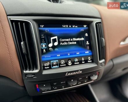 Серый Мазерати Леванте, объемом двигателя 2.98 л и пробегом 99 тыс. км за 33000 $, фото 88 на Automoto.ua