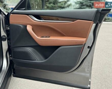 Серый Мазерати Леванте, объемом двигателя 2.98 л и пробегом 99 тыс. км за 33000 $, фото 52 на Automoto.ua