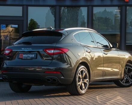 Сірий Мазераті Леванте, об'ємом двигуна 3 л та пробігом 67 тис. км за 33500 $, фото 5 на Automoto.ua