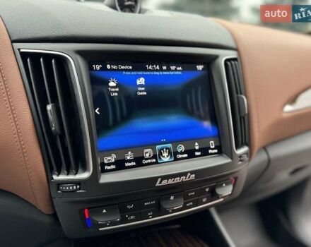 Серый Мазерати Леванте, объемом двигателя 2.98 л и пробегом 99 тыс. км за 33000 $, фото 92 на Automoto.ua