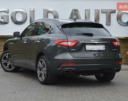 Мазераті Леванте 2017 у Одесі на Automoto.ua Сірий Мазераті Леванте, об'ємом двигуна 3 л та пробігом 70 тис. км за 26900 $, фото 7 на Automoto.ua