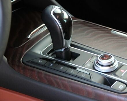 Сірий Мазераті Леванте, об'ємом двигуна 3 л та пробігом 67 тис. км за 33500 $, фото 13 на Automoto.ua