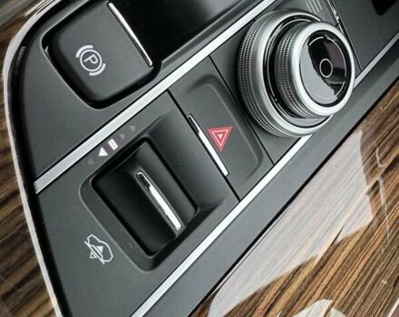 Серый Мазерати Леванте, объемом двигателя 2.98 л и пробегом 99 тыс. км за 33000 $, фото 84 на Automoto.ua