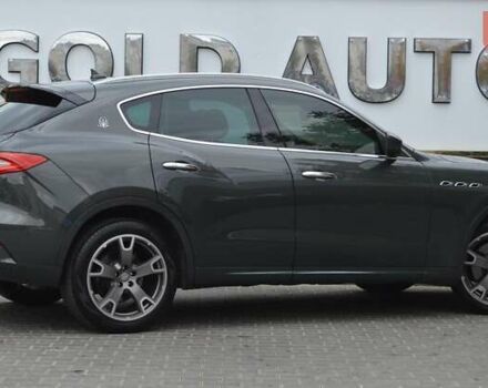 Мазераті Леванте 2017 у Одесі на Automoto.ua Сірий Мазераті Леванте, об'ємом двигуна 3 л та пробігом 70 тис. км за 26900 $, фото 12 на Automoto.ua