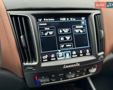 Серый Мазерати Леванте, объемом двигателя 2.98 л и пробегом 99 тыс. км за 33000 $, фото 80 на Automoto.ua