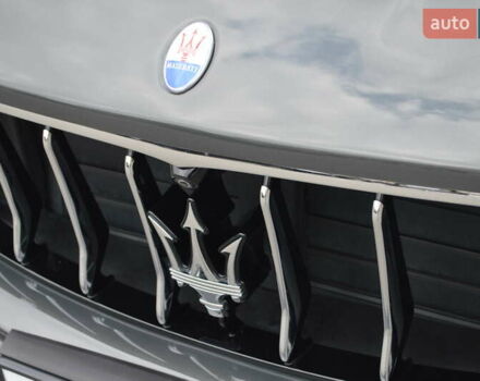 Мазераті Леванте 2017 у Одесі на Automoto.ua Сірий Мазераті Леванте, об'ємом двигуна 3 л та пробігом 70 тис. км за 26900 $, фото 15 на Automoto.ua