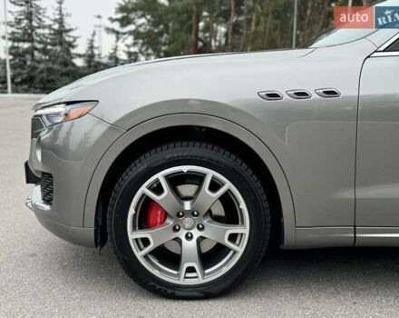 Серый Мазерати Леванте, объемом двигателя 2.98 л и пробегом 99 тыс. км за 33000 $, фото 10 на Automoto.ua
