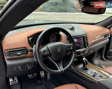 Серый Мазерати Леванте, объемом двигателя 2.98 л и пробегом 99 тыс. км за 33000 $, фото 39 на Automoto.ua
