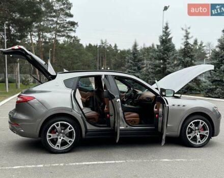 Серый Мазерати Леванте, объемом двигателя 2.98 л и пробегом 99 тыс. км за 33000 $, фото 28 на Automoto.ua